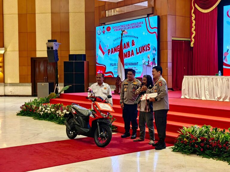 Peringati HUT RI ke 78 Lomba lukis bertema Polri dan Masyarakat diselenggarakan STIK Lemdiklat Polri