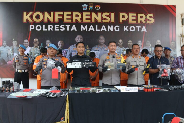 POLSEK LOWOKWARU POLRESTA MALANG KOTA BERHASIL UNGKAP SINDIKAT CURANMOR YANG MAMPU UBAH NOMOR RANGKA DAN MESIN