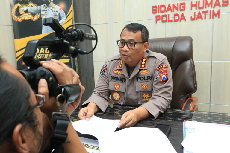 Kapolda Jatim Perintahkan Kapolres Probolinggo Periksa Anggota dan Bhayangkari yang Viral