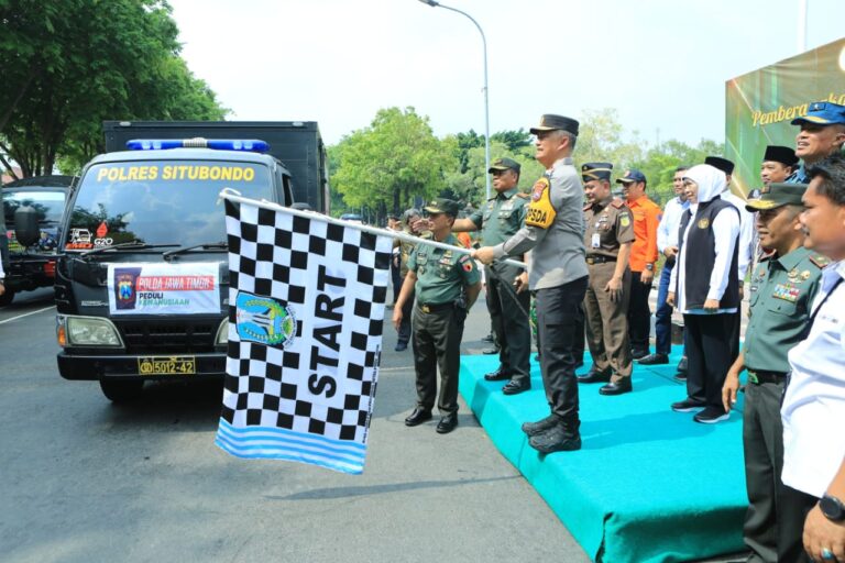 Forkopimda Jatim Berangkatkan Bantuan Untuk Warga Palestina dari Lapangan Makodam V Brawijaya