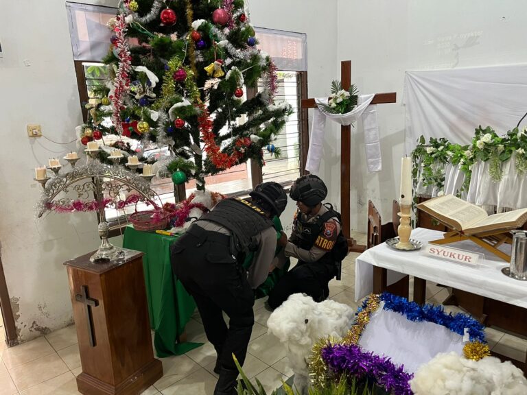 Pendeta GKJW Probolinggo Apresiasi Polri Lakukan Sterilisasi Gereja Jelang Ibadah Natal