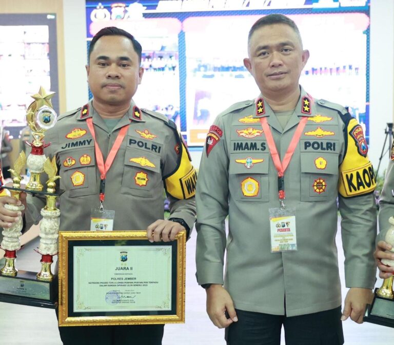 Berikan Layanan Maksimal Nataru, Polres Jember Raih Juara Lomba Pos Ops Lilin Semeru 2023/2024