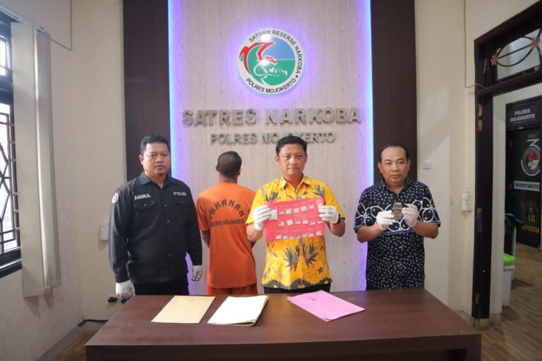 Polres Mojokerto Berhasil Ungkap Narkoba, Tersangka dan Puluhan Gram Sabu Diamankan