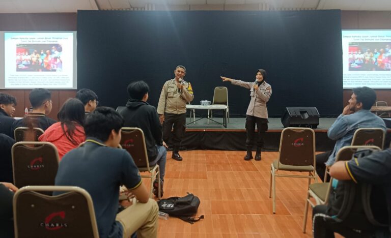 Say No Drug: Kanit Binmas Polsek Sukun Berkolaborasi dengan Pak Bhabin Paparkan Bahaya Narkoba ke Ratusan Siswa SMA