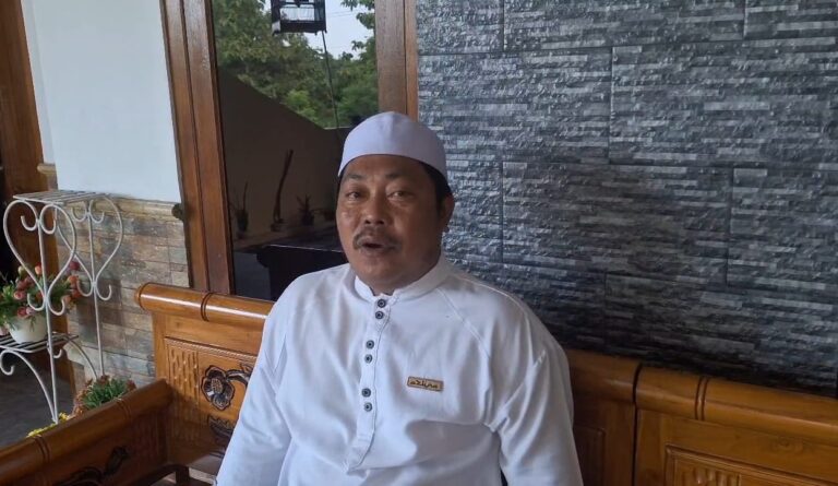 Usai Pencoblosan, Kiai Fathor Rosi Pamekasan Ajak Warga Tetap Bersatu