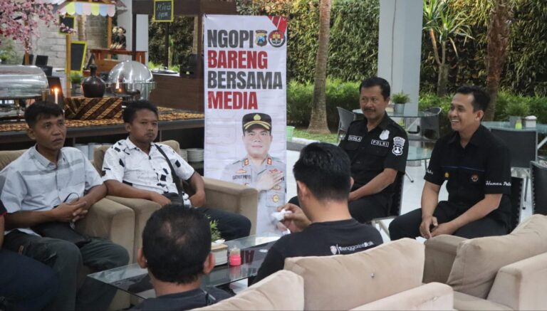 Buka Puasa Bersama Jurnalis, Polres Trenggalek Paparkan Peran Strategis Media dan Warganet