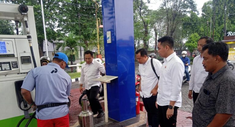 Tim Gabungan Polres Mojokerto Sidak SPBU Antisipasi Kecurangan Pengisian BBM