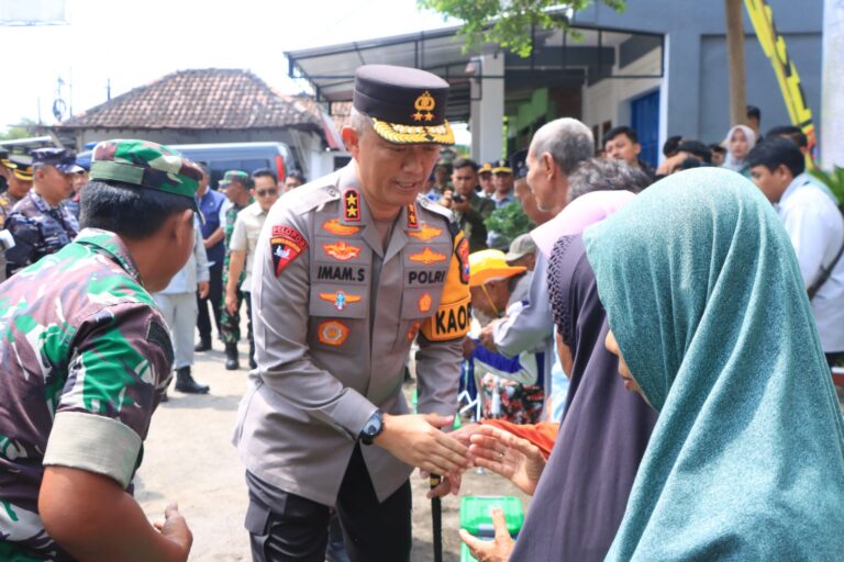 Kapolda Jatim Cek Pospam Lebaran di Ngawi, Pastikan Mudik Ceria Mudik Penuh Makna
