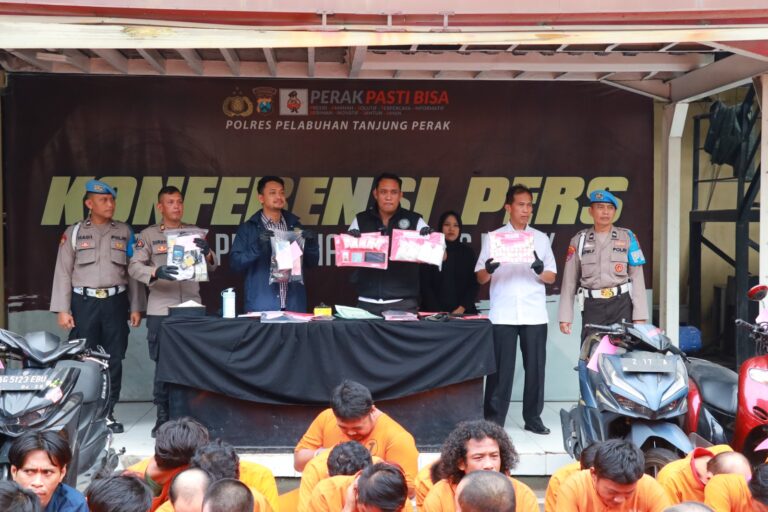 Jelang Hari Raya Idul Fitri 1445 H Polres Tanjungperak Berhasil Ungkap 55 Kasus 60 Tersangka Diamankan