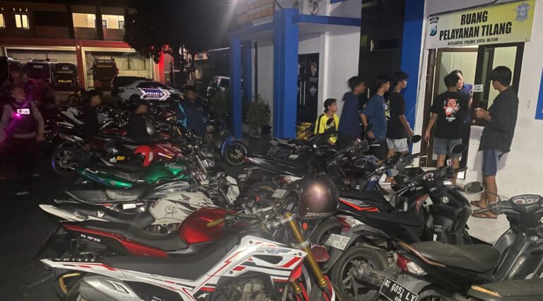 Polres Blitar Kota Jaring 44 Motor Berknalpot Tidak Sesuai Spektek