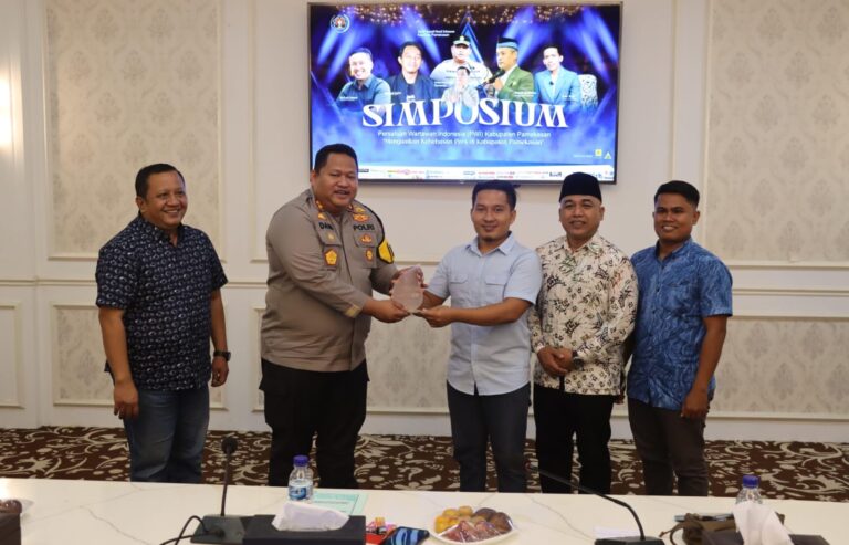 Kapolres Pamekasan Dinilai Peduli Kebebasan Pers, PWI Beri Penghargaan