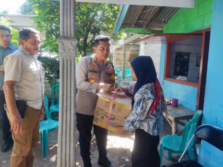 Peduli Kaum Rentan, Kapolres Probolinggo Datangi Rumah Balita Korban Kekerasan