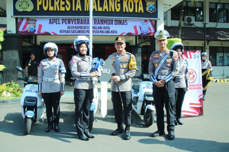 Tingkatkan Pelayanan Di Hari Bhayangkara Ke-78 Satlantas Polresta Malang Kota Tambah 2 Unit Kendaraan Dinas