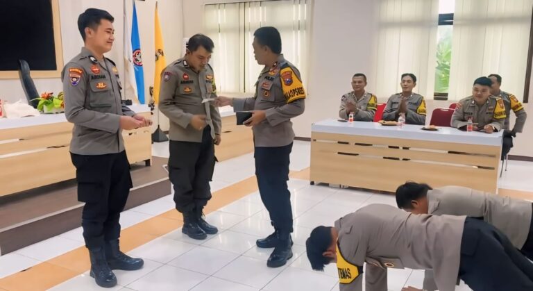 Motivasi Kinerja Bhabinkamtibmas Polres Probolinggo Terapkan Reward dan Punishment