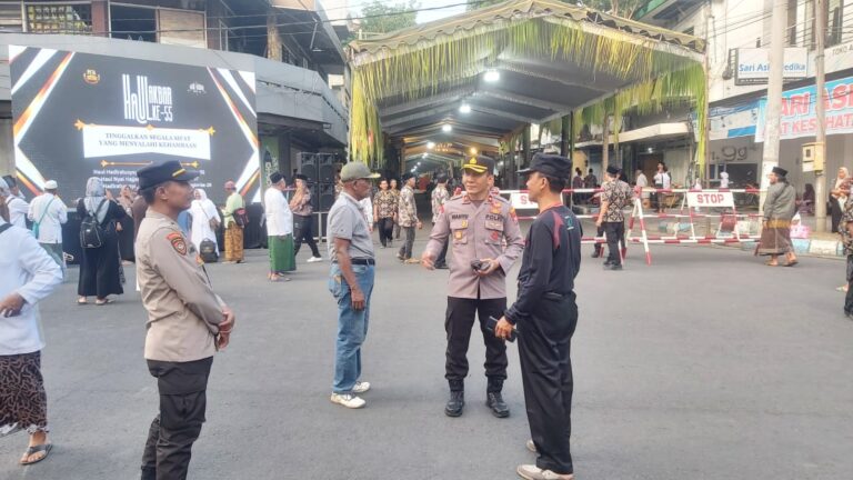Polres Tulungagung Lakukan Pengamanan Haul Akbar 55 Pondok Pesulukan Thoriqot Agung “PETA”