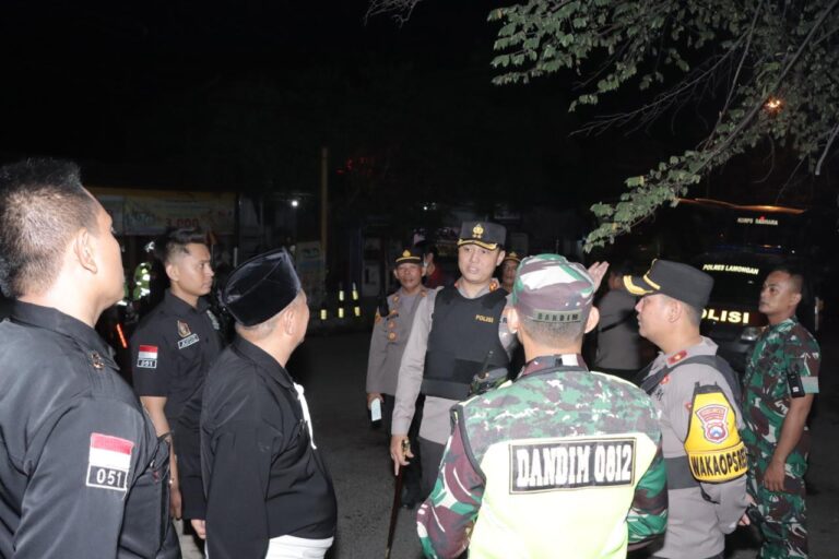 Polres Lamongan Bersama TNI dan Pemkab Lakukan Pengamanan Pengesahan Warga Baru Perguruan Silat