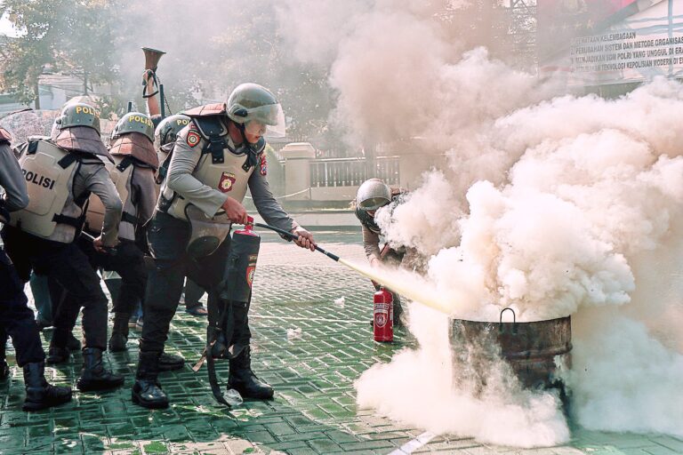 Polres Malang Gelar Simulasi Sispamkota Pengamanan Pilkada 2024