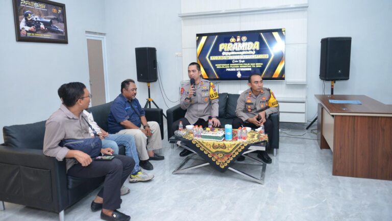 Gelar Piramida, Kapolres Situbondo Ajak Jurnalis Sebagai Cooling System Kamtibmas Tahapan Pilkada 2024