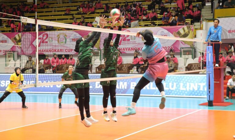 Bola Voli Bhayangkari Cup, Tim Jatim Gilas Jabar 2 : 0