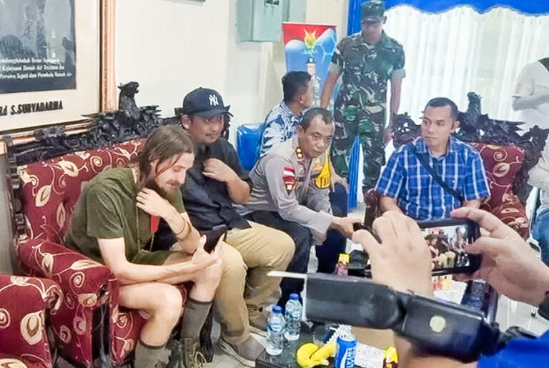 Pendekatan Soft Approach oleh Pemerintah Republik Indonesia berhasil, Pilot Philip akhirnya dibebaskan