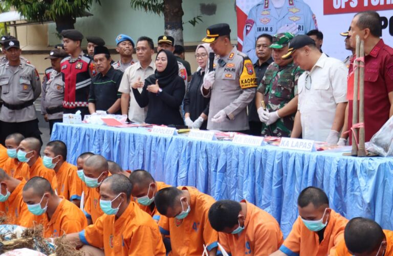 Operasi Tumpas Narkoba Semeru 2024, Polres Lumajang Berhasil Ungkap 16 Kasus dan Bongkar Ladang Ganja di TNBTS