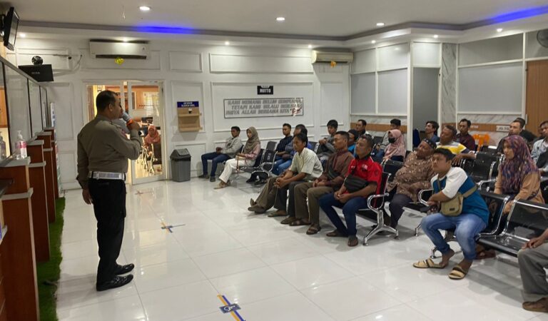 Antusias, Warga Ponorogo Manfaatkan Pemutihan Pajak Ranmor di Hari Bhayangkara ke-78 dan HUT RI ke-79