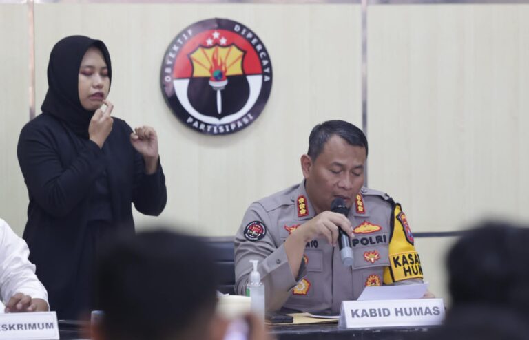 Polda Jatim Amankan 12 Orang Diduga Terlibat Pesta Sex di Kota Batu