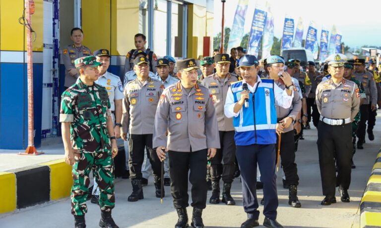 Kapolri Imbau Masyarakat Tak Memaksa Berkendara Jika Lelah Menyetir