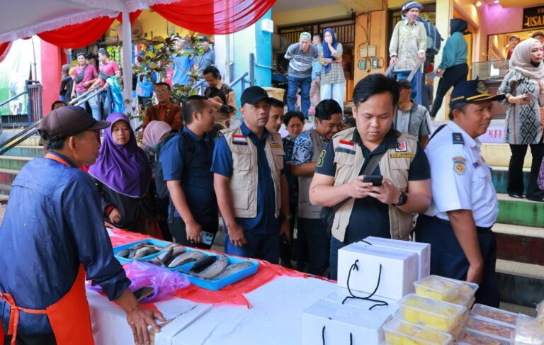 Jelang Nataru Satgas Pangan Polres Malang dan Forkopimda Sidak Pasar Pantau Stabilitas Harga Pangan