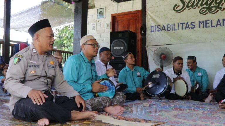 Inspiratif, Anggota Polres Tuban Dirikan Sanggar Bagi Penyandang Disabilitas