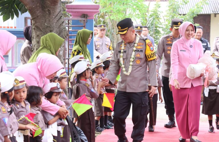 Menyongsong Generasi Emas 2045, Polres Blitar Resmikan TK Kemala Bhayangkari 45 Kalipang Lotim