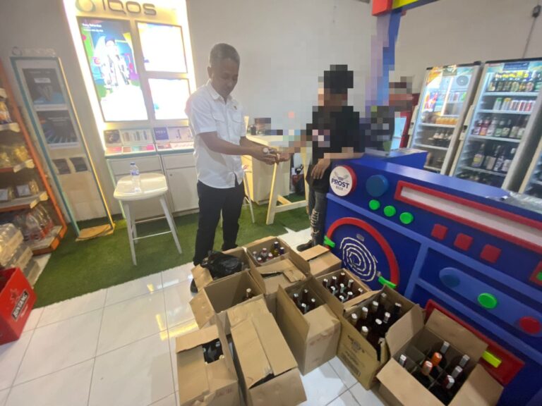 Polresta Banyuwangi Amankan Ribuan Botol Miras Ilegal Hasil Cipta Kondisi Pasca Nataru