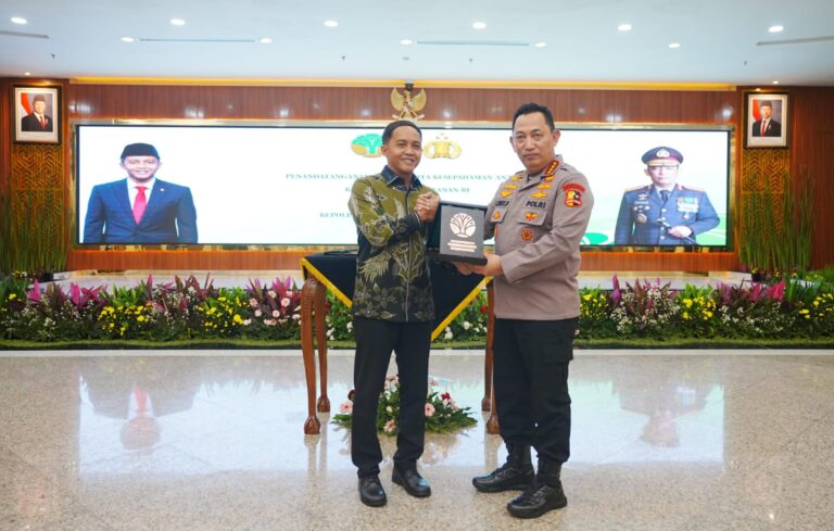 Kapolri dan Menhut Perkuat Sinergitas Upaya Perlindungan Kawasan Hutan