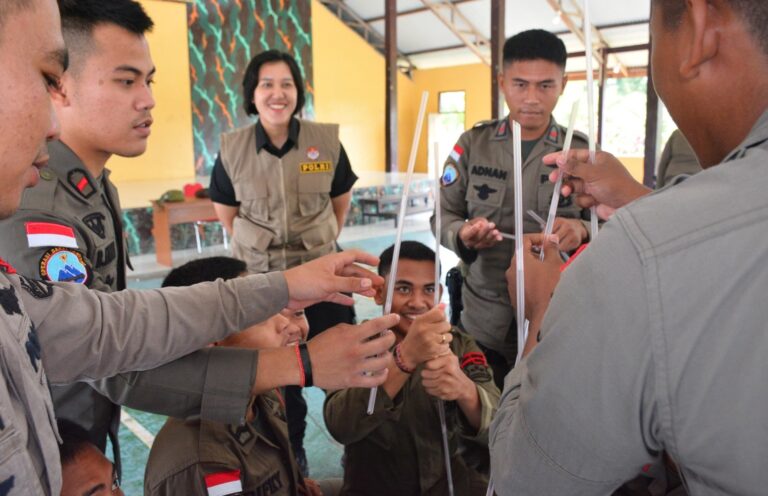 Satgas Bantuan Ops Damai Cartenz-2025 Berikan Dukungan Psikologis bagi Personel di Timika