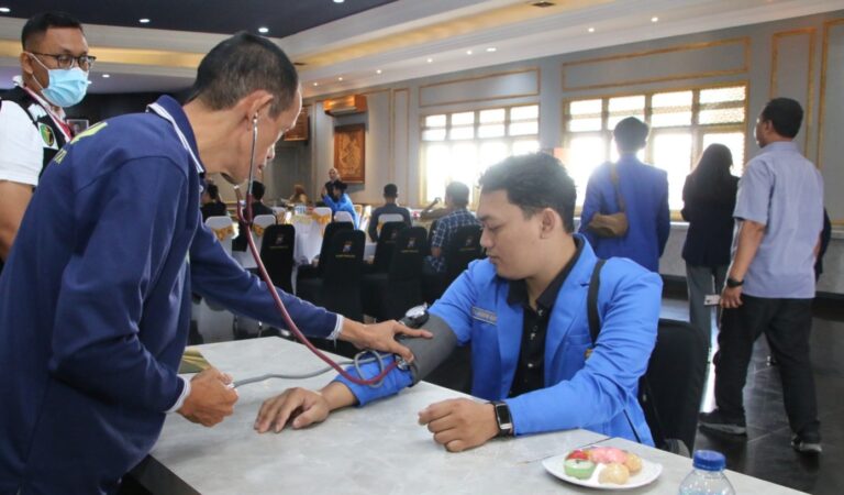 Gelar Baksos Presisi, Kombes Pol Nanang Ajak Mahasiswa Menjadi Agen Perubahan Indonesia Emas 2045