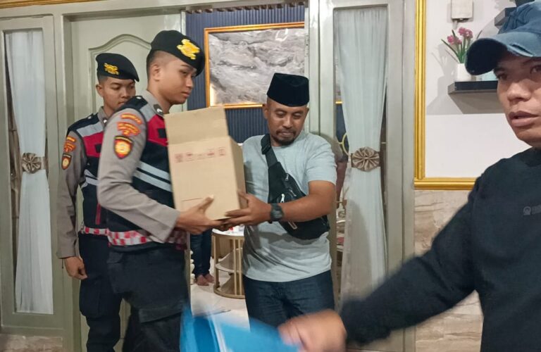 Cipta Kondisi Jelang Ramadhan, Polisi Amankan Ratusan Botol Miras di Pamekasan