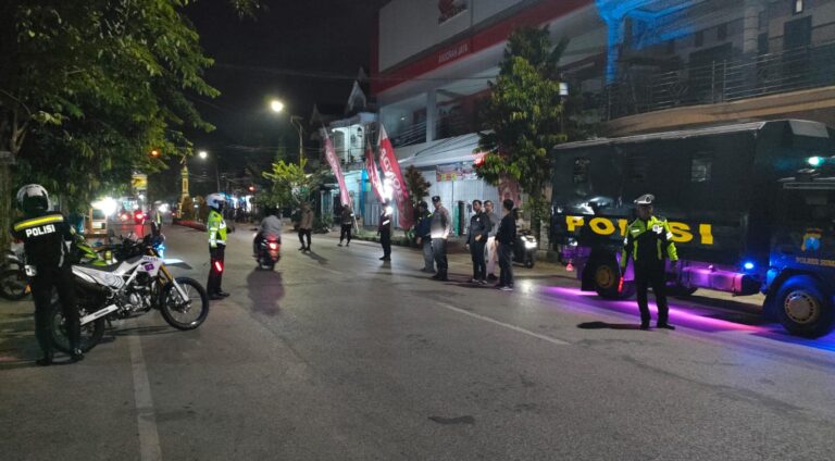 Ciptakan Situasi Kondusif di Bulan Ramadhan Polres Sumenep Patroli Sahur