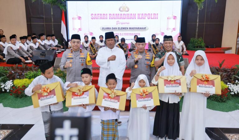 Safari Ramadan di Jogja, Kapolri: Perkuat Sinergitas TNI-Polri, Ulama, dan Masyarakat