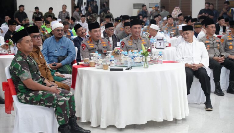 Pererat Silaturahmi, Kapolri Buka Puasa Bersama Tokoh Ulama dan Elemen Masyarakat Banten