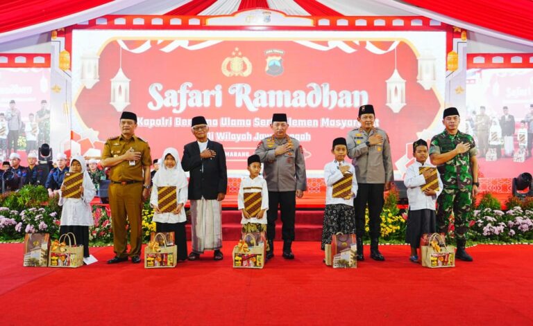 Kapolri Safari Ramadan ke Jawa Tengah, Jalin Silaturahmi dengan Tokoh Ulama Setempat