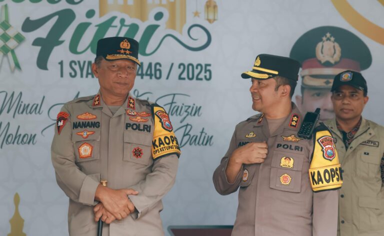 Kapolda Jatim Kunjungi Pos Terpadu Batos Pastikan Kesiapan Pengamanan di Lokasi Wisata Saat Libur Lebaran