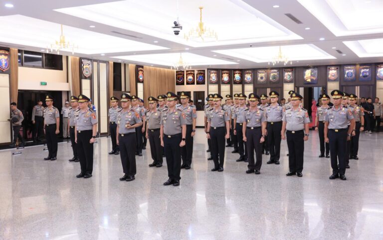 Kapolri Pimpin Korps Raport 38 Pati