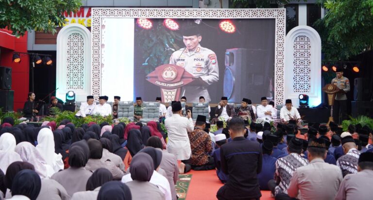 Polres Ponorogo Peringati Nuzulul Qur’an di hari ke-17 Ramadan Buka Puasa Bersama Anak Yatim