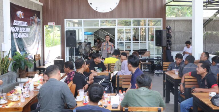 Polres Trenggalek Ngopi Bareng Insan Media dan Pegiat Medsos Dorong Sinergitas untuk Kamtibmas