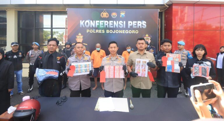 Respon Cepat Polres Bojonegoro Berhasil Ungkap Jaringan Peredaran Uang Palsu, 4 Tersangka Diamankan
