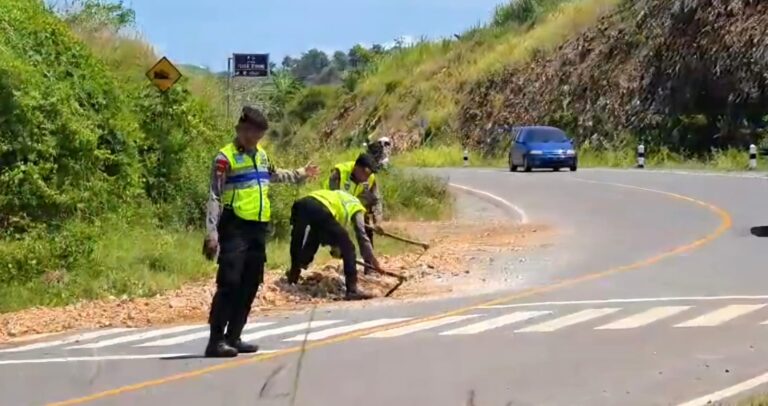 Sambut Libur Paskah Polres Blitar Gelar Patroli KRYD