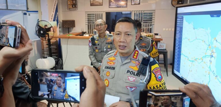Polda Jatim Berhasil Tekan Laka Hingga 34 persen di Hari ke 11 Operasi Ketupat Semeru 2025