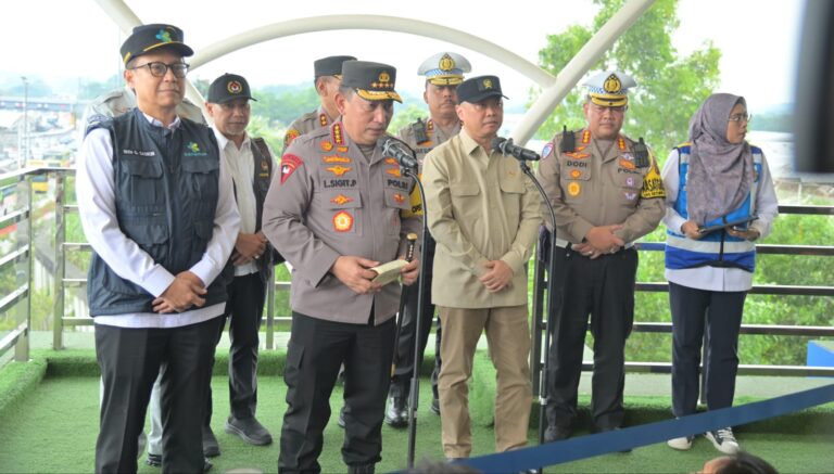 Kapolri Cek Arus Balik Lebaran di Tol Cikatama
