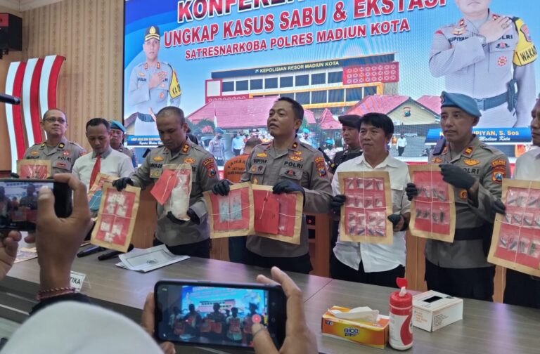 Polres Madiun Kota Berhasil Amankan Pengedar Narkoba dan Sita 1 Kilogram Sabu