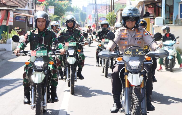 Sinergisitas Polres Kediri Kota Bersama Kodim 0809 Gelar Patroli Gabungan